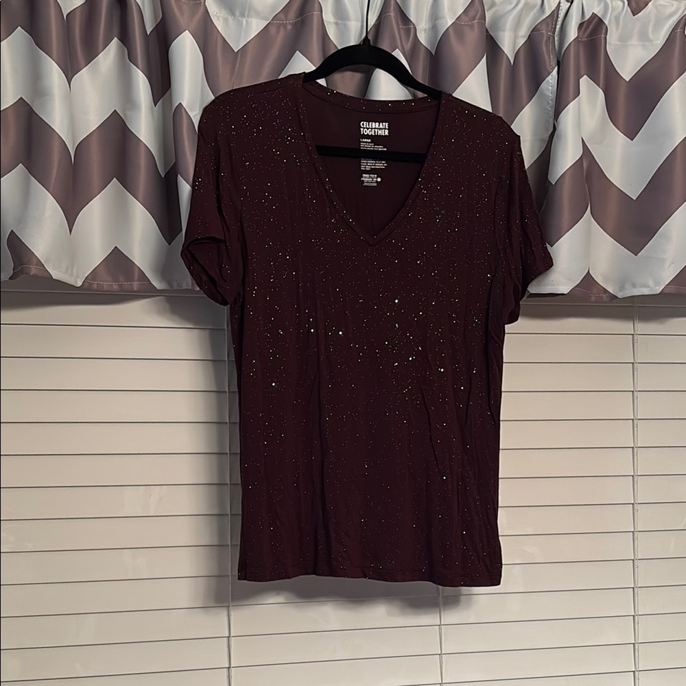 Women's Burgundy Top